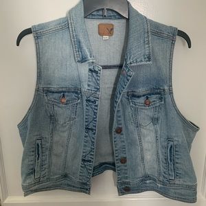 American Eagle Jean Vest